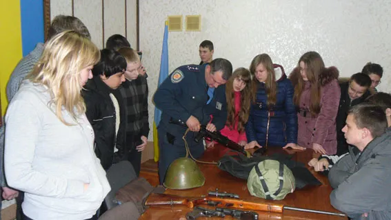 Дитяча міліція продовжує співпрацювати з державними органами влади — фото 2