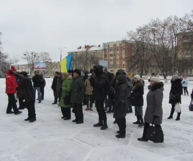 У Полтаві хвилиною мовчання вшанували загиблих на Євромайдані — фото 1