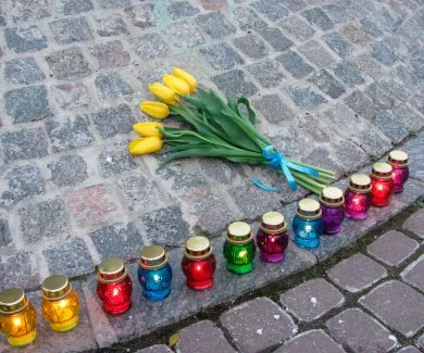 Небайдужі полтавці провели пам’ятну ходу на честь 375-річчя українського гетьмана — фото 1