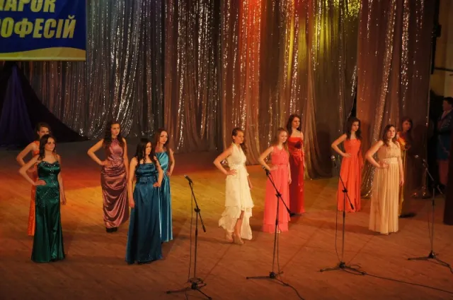 У Полтаві відбувся ярмарок професій «Веселка робітничих професій» (Фоторепортаж) — фото 2