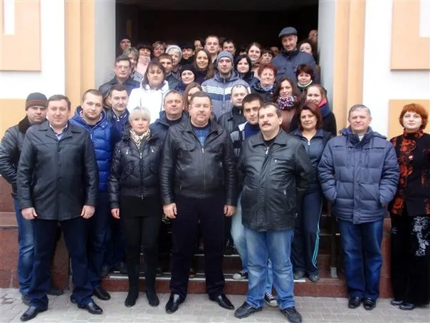 У рамках всеукраїнської акції «За чисте довкілля», у школі-інтернаті ім. Крупської провели суботник (Фоторепортаж) — фото 5