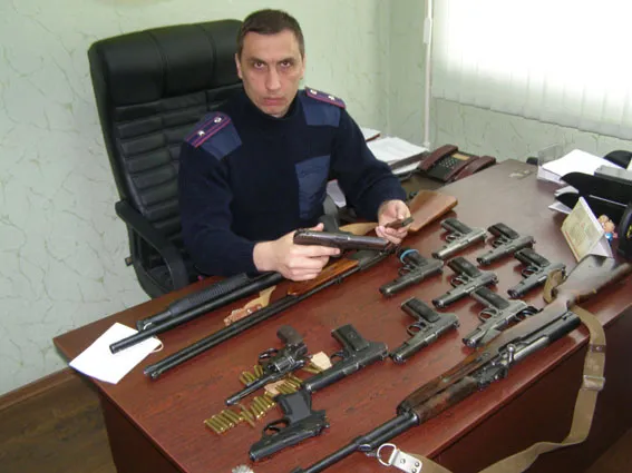 У Полтаві продовжується місячник добровільної здачі зброї — фото 1