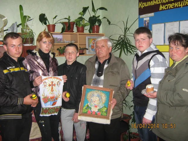 Мастер-клас із писанкарства для неповнолітніх засуджених Полтавщини (Фото) — фото 3