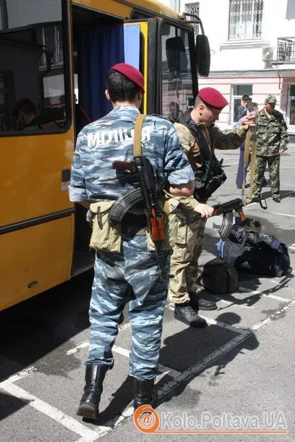 На Схід захищати Вітчизну виїхала чергова зміна добровольців із лав міліції Полтавщини (Фоторепортаж) — фото 8