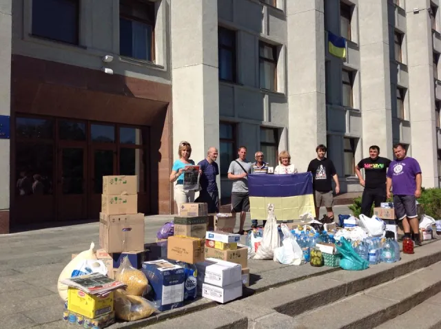 Полтавці доставили продукти для українських військових, які служать на Сході України (Фото) — фото 1