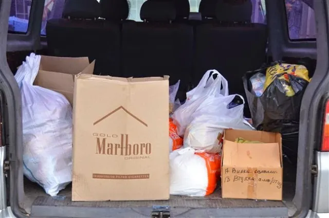 Представники національних меншин Полтавщини передали гуманітарну допомогу для української армії (Фоторепортаж) — фото 1