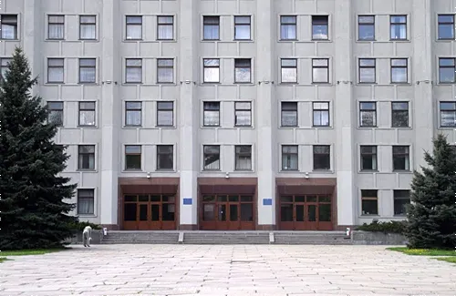 Полтавці не знають, губернатора Бугайчука та голову обласної ради Ворону — фото 2