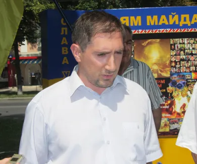 У Полтаві відкрили тимчасовий меморіал Героям Майдану (Фото) — фото 2