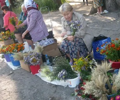 Сьогодні віруючі відзначають одне із 12 найбільших християнських свят (Фото) — фото 3