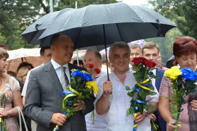 В Полтаві відбулося урочисте покладання квітів до пам’ятника Т. Г. Шевченку (Фоторепортаж) + (Відео) — фото 2