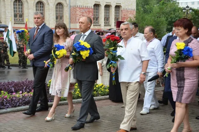 В Полтаві відбулося урочисте покладання квітів до пам’ятника Т. Г. Шевченку (Фоторепортаж) + (Відео) — фото 3