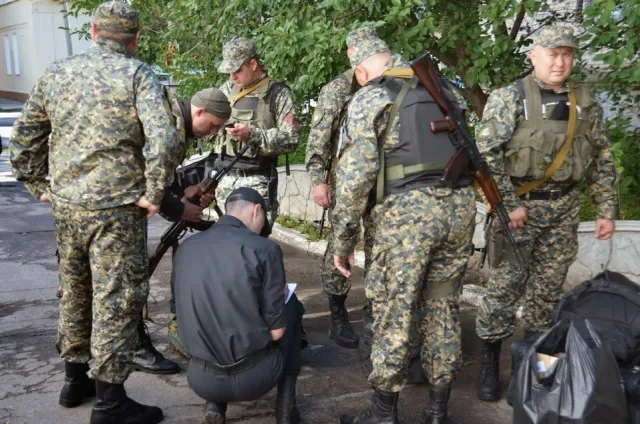 Сьогодні черговий спецпідрозділ полтавської міліції поїхав на Схід (Фоторепортаж) — фото 1