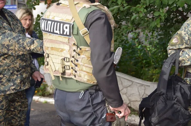 Сьогодні черговий спецпідрозділ полтавської міліції поїхав на Схід (Фоторепортаж) — фото 2