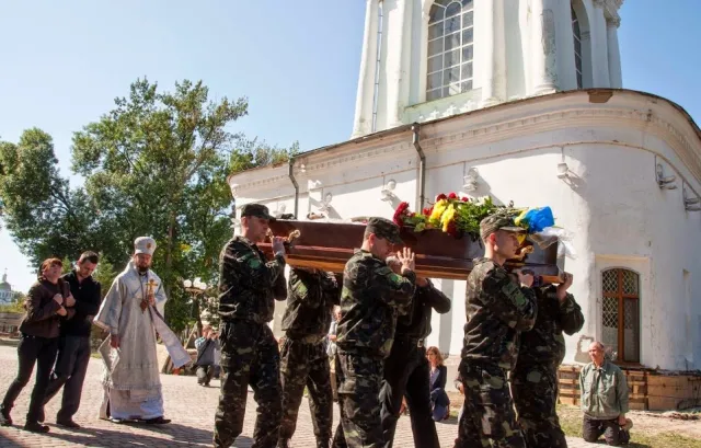 Полтава попрощалася із загиблим героєм – Олександром Максимовим (Фоторепортаж) — фото 1