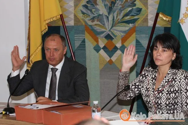 «Ми в цирку» - у Полтаві відбулася 44-а сесія міської ради (Фото) — фото 3