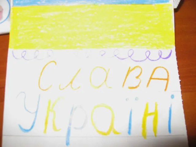Полтавці передали військовим обереги та листи підтримки з побажаннями швидше повертатися живими (Фоторепортаж) — фото 3
