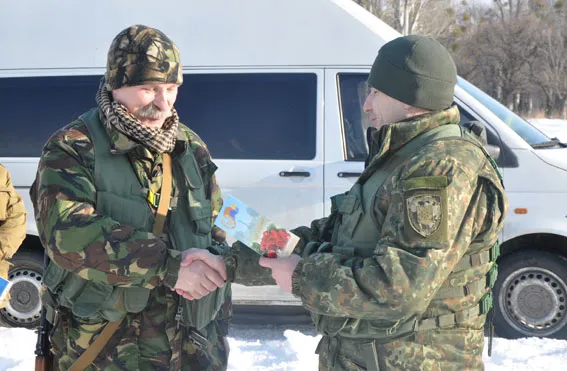 Полтавські правоохоронці відвідали колег у зоні АТО (Фоторепортаж) — фото 3