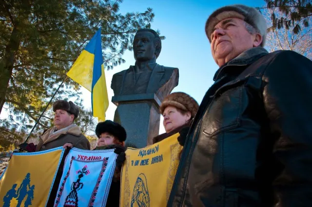 На Полтавщині вшанували пам’ять Василя Симоненка (Фото) — фото 4