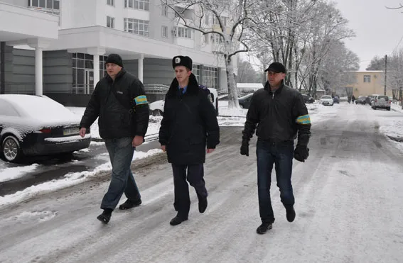 У Полтаві міліція спільно з громадськістю патрулюють вулиці міста (Фото) — фото 5