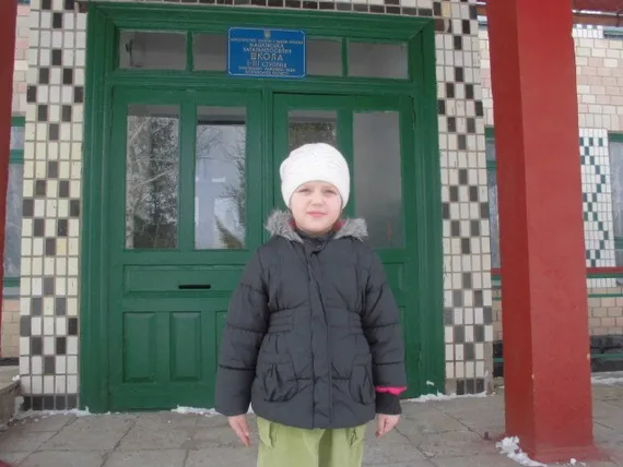 Дев’ятирічна дівчинка вивела з вогню молодших братика й сестричку — фото 1