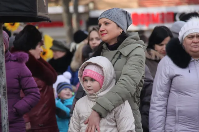 У Полтаві провели етно-свято «Зиму проводжаємо! Весну зустічаємо!» (фото) — фото 6