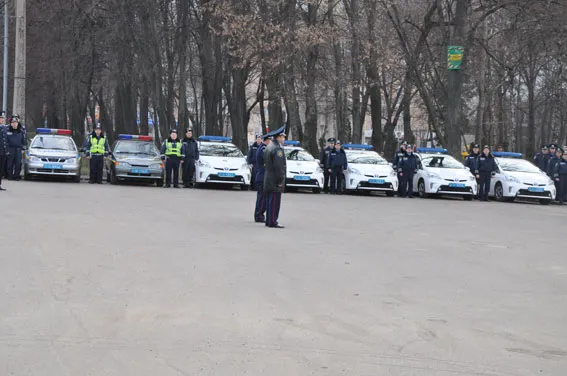 Охороняти спокій громадян у Полтаві вийшли понад 150 патрульних (фото) — фото 2