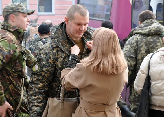 До Полтави зі Сходу повернулися спецпризначенці (фото) — фото 2