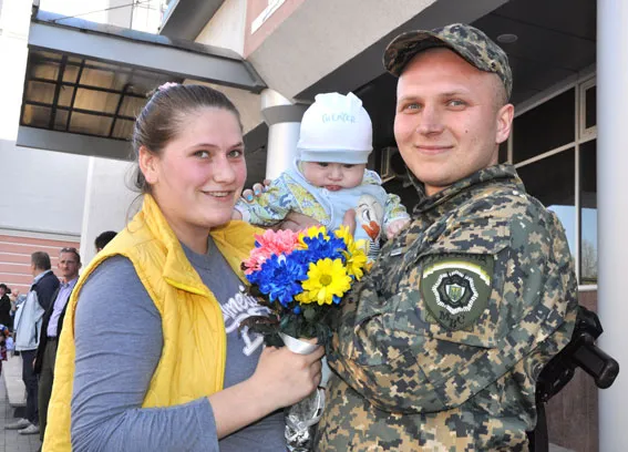 Полтавські правоохоронці повернулися із зони АТО (фоторепортаж) — фото 4