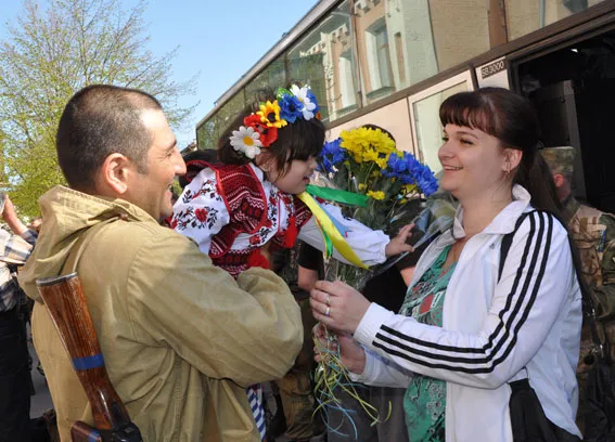 Полтавські правоохоронці повернулися із зони АТО (фоторепортаж) — фото 8