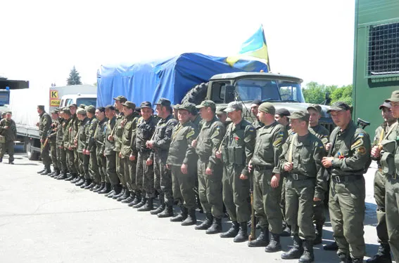 Військова частина 3059 зустріла бійців, які повернулись із зони АТО (фото) — фото 3