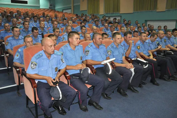 У Полтаві 127 правоохоронців отримали посвідчення учасників бойових дій (фото) — фото 3